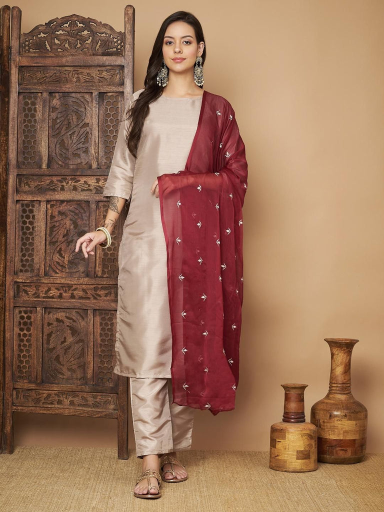 Casual beige kurta with embroidered dupatta