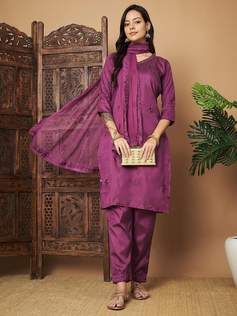 Women's purple embroidered silk straight kurta set with Chanderi dupatta






